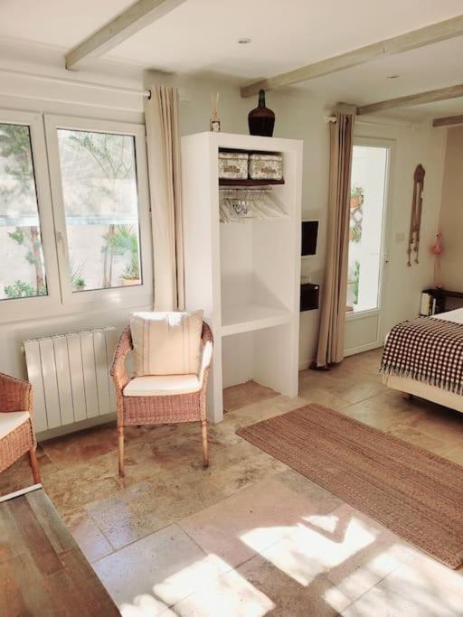 La Maison Blanche Intra-Muros Free Parking エーグ・モルト エクステリア 写真