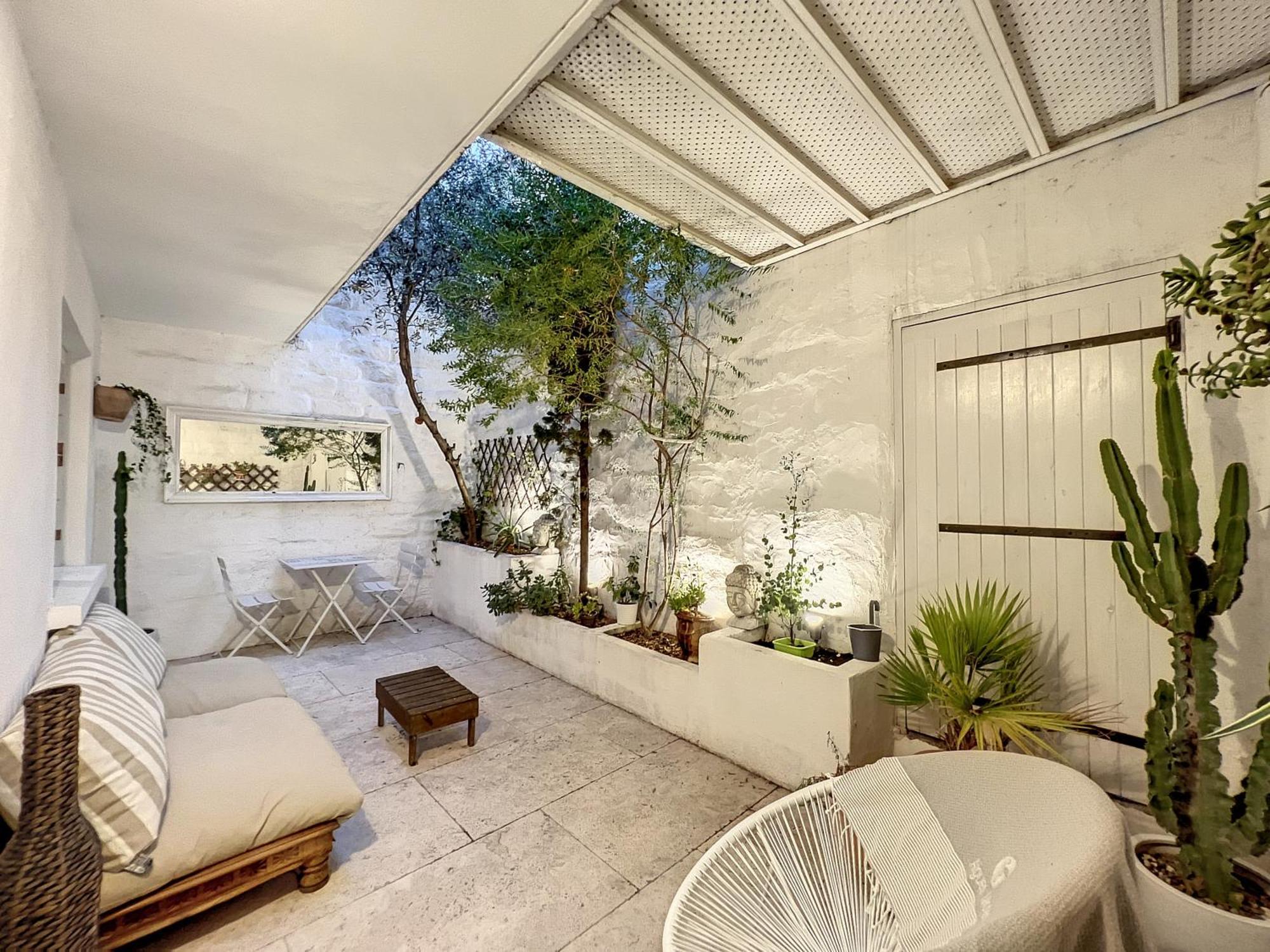 La Maison Blanche Intra-Muros Free Parking エーグ・モルト エクステリア 写真